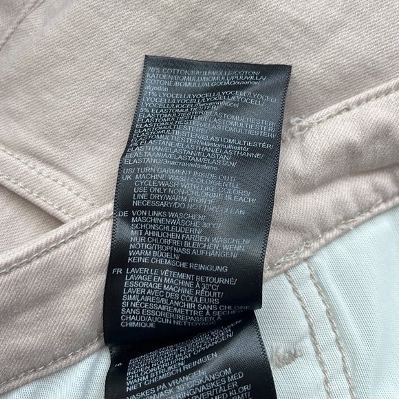 NWT Curves 360 by NYDJ Slim Straight Ankle Side Slits Cream Jeans - Size 26 - Picture 10 of 11